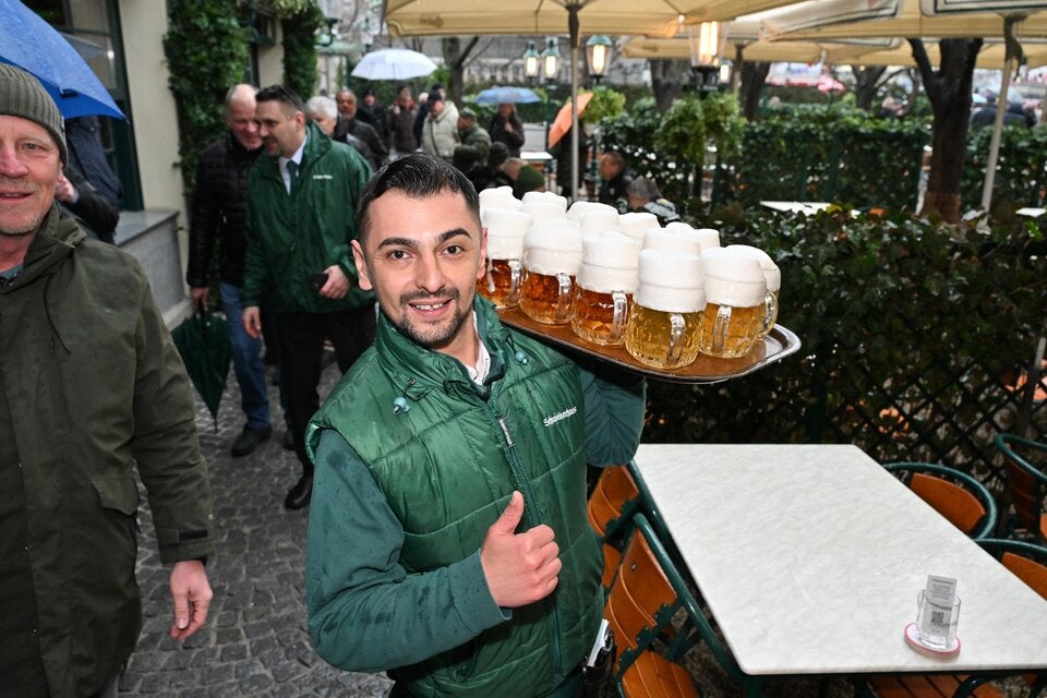 Eröffnung Schweizerhaus