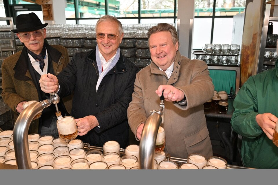 Eröffnung Schweizerhaus