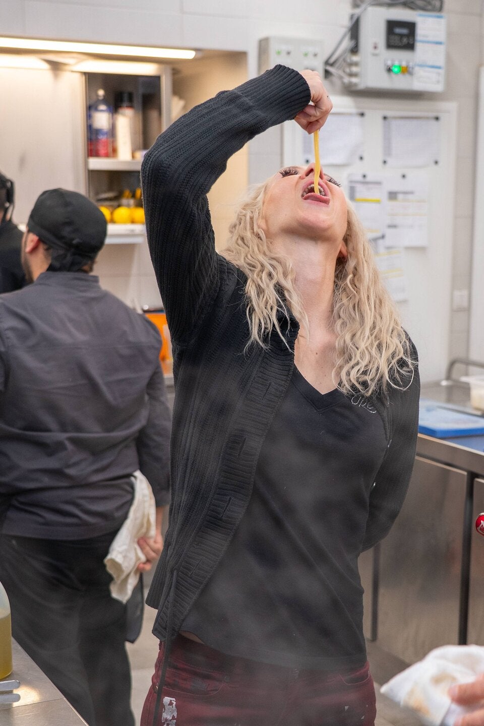 Simone Lugner bei Familie Barbaro in der Pizzeria Regina Margherita