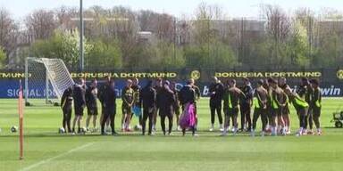 20250409_66_938479_250408_XX_MAZ_SPORT_Borussia_Dortmund_Trainiert_gegen_Barcelona_1min56_HH.jpg