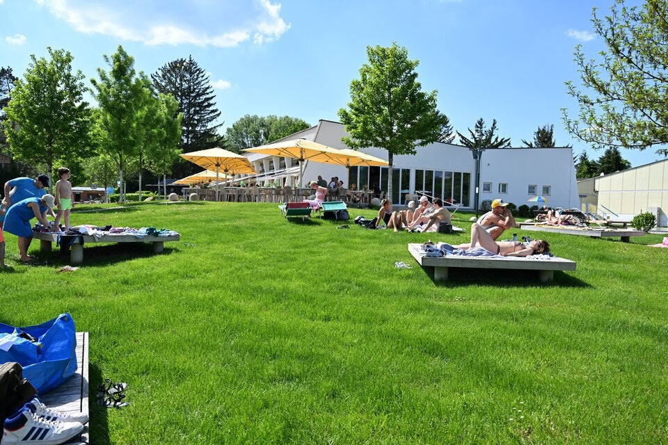 Bäderstart bei Kaiserwetter aber kaum Besucher