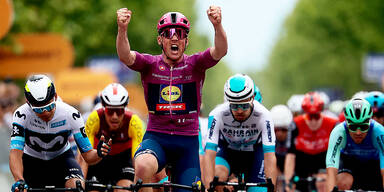 Pedersen knöpfte Roglič Giro-Führungstrikot wieder ab