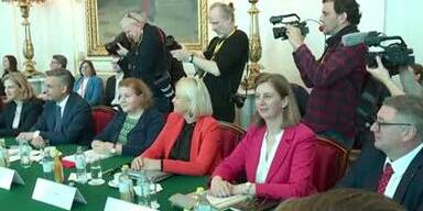Budgetsanierung_2tes_Paket_vor_Nationalrat_1min31_BM.jpg