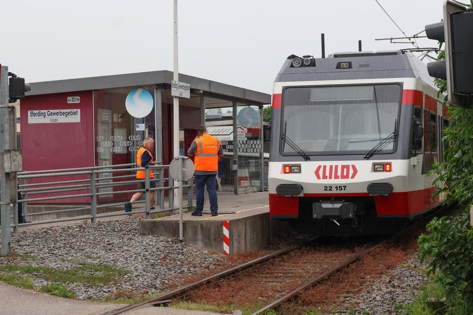 Kind auf Rad von Zug erfasst und getötet