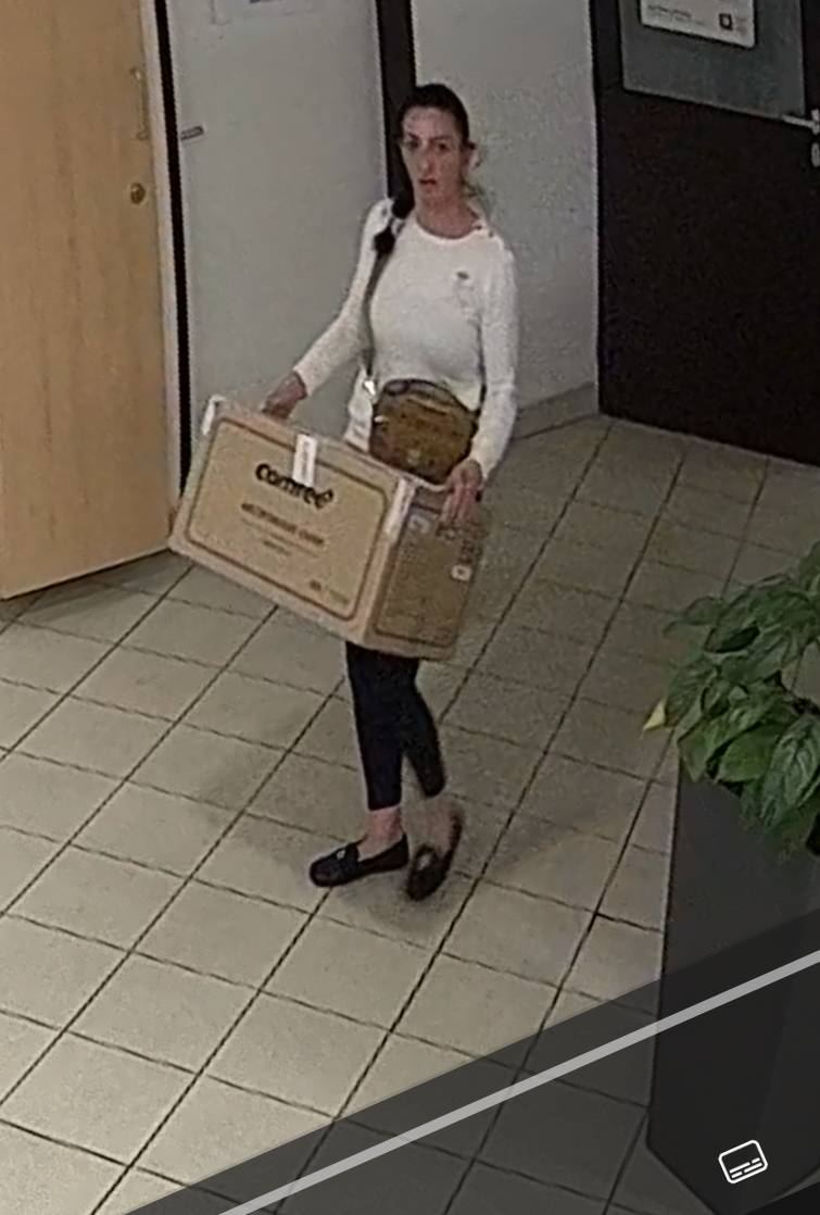 Diebin klaut Schmuck von Pensionisten