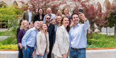 Pinkes Power-Treffen: So wollen die NEOS das Budget sanieren