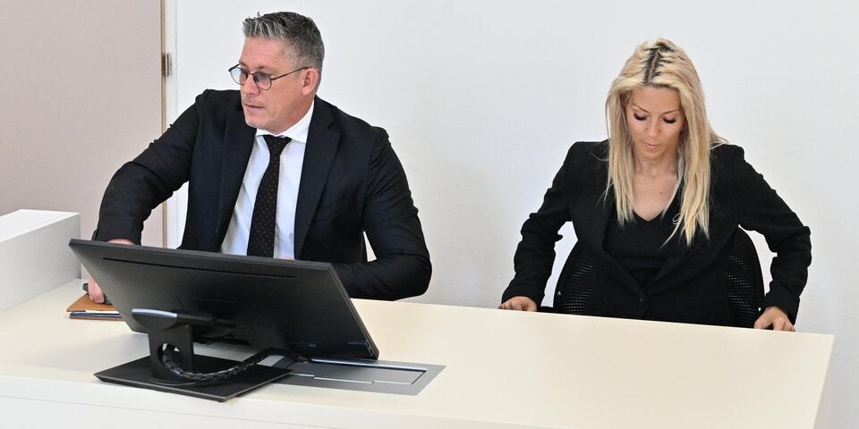 Simone Lugner mit Anwalt Florian Höllwarth