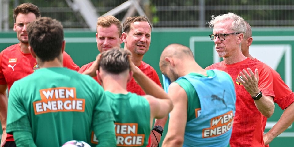 Stöger legt bei Rapid los.