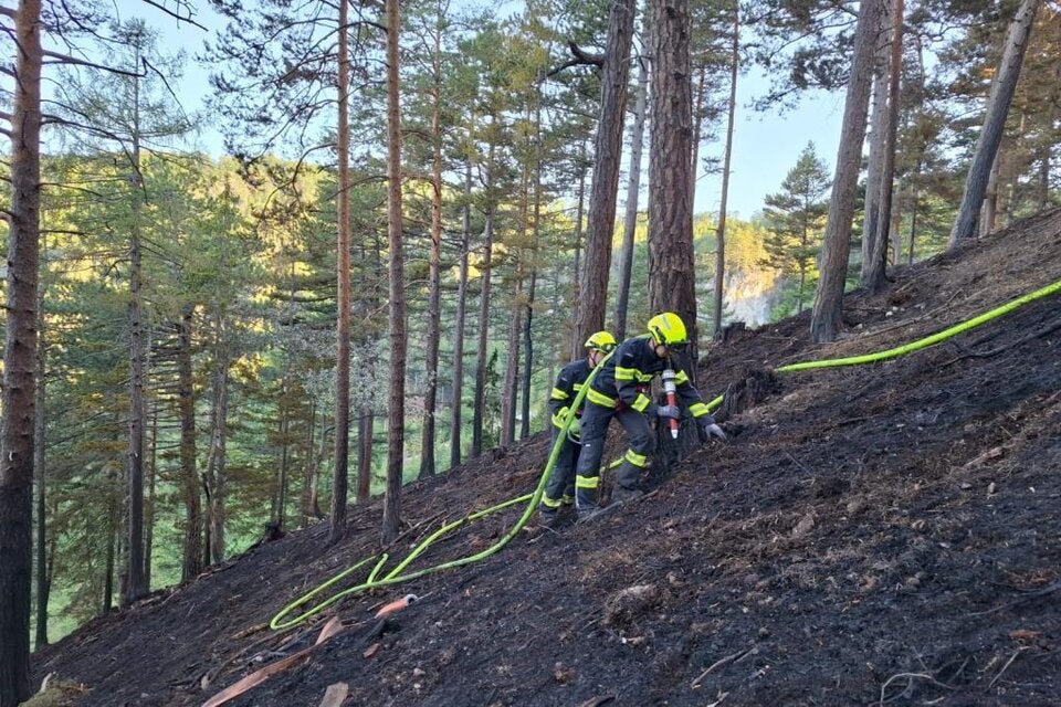 Schwieriger Einsatz in unwegsamem Gelände.