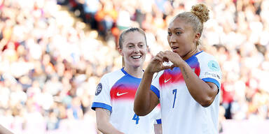England dem&uuml;tigt Niederlande mit 4:0 - James gl&auml;nzt doppelt