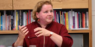 Kopie von Arbeitsministerin Korinna Schumann (SPÖ) im oe24-Interview
