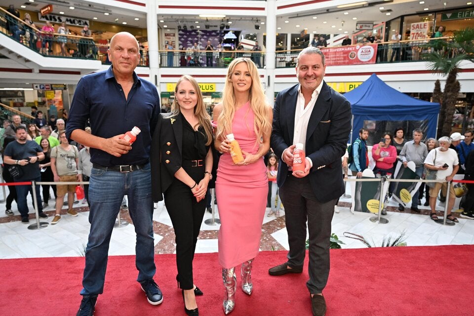 Melissa Naschenweng Lugner City