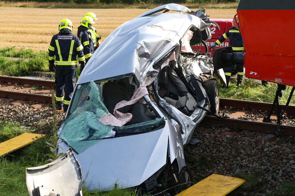 Todes-Crash  Bahnübergang in Aurolzmünster