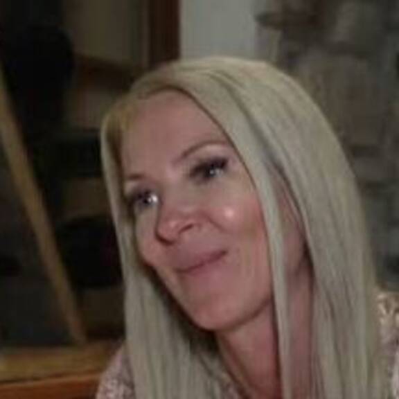 Stars, Drindl & Glamour bei Rosis Almrauschparty