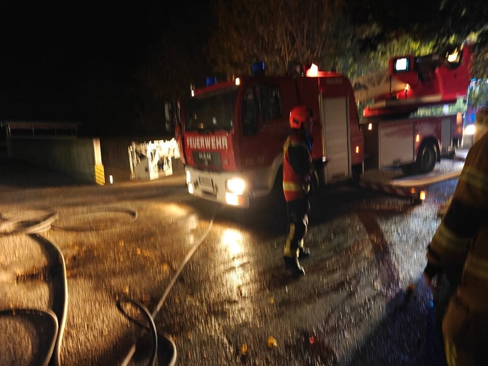 Wohnung in Flammen - drei Bewohner verletzt