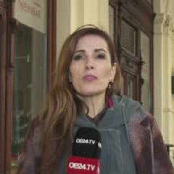 Antifa-Demo: Polizei riegelt Politiker-Weinbar völlig ab