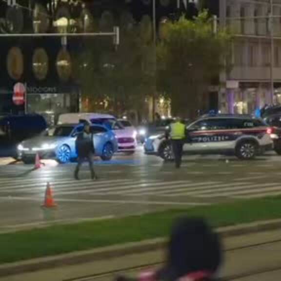Einsatz nach Unfall am Gürtel beim Hauptbahnhof