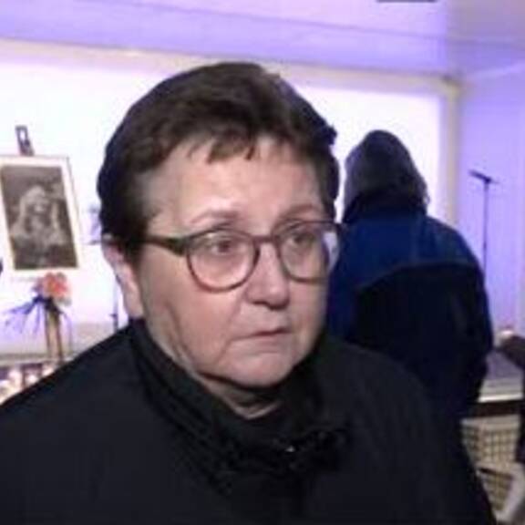 Lichtermeer für ermordete Jenni S. (21) am Heldenplatz