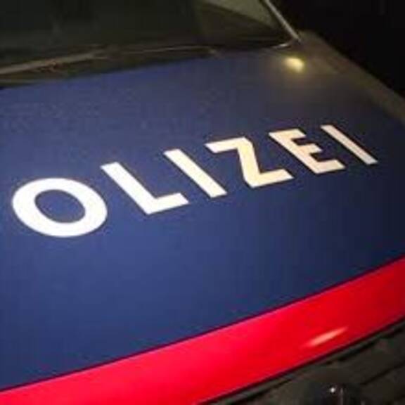 Bombendrohung in Zug löst Großeinsatz aus
