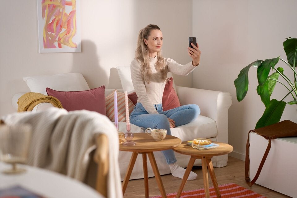Passfoto selber aufnehmen mit der kostenlosen Cewe App.