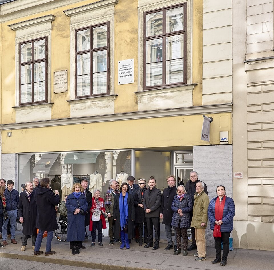 Die Stadt Wien erinnert am ehemaligen Wohnhaus an das prägende Musikerpaar.