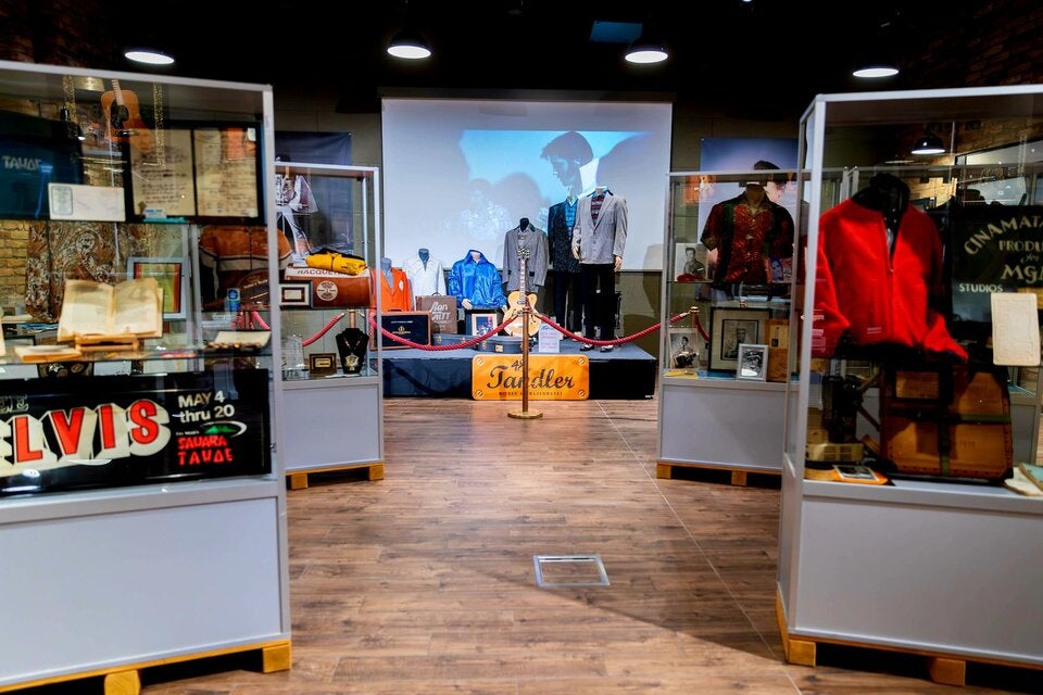 Priscilla Presley eröffnet große Elvis-Schau im 48er-Tandler