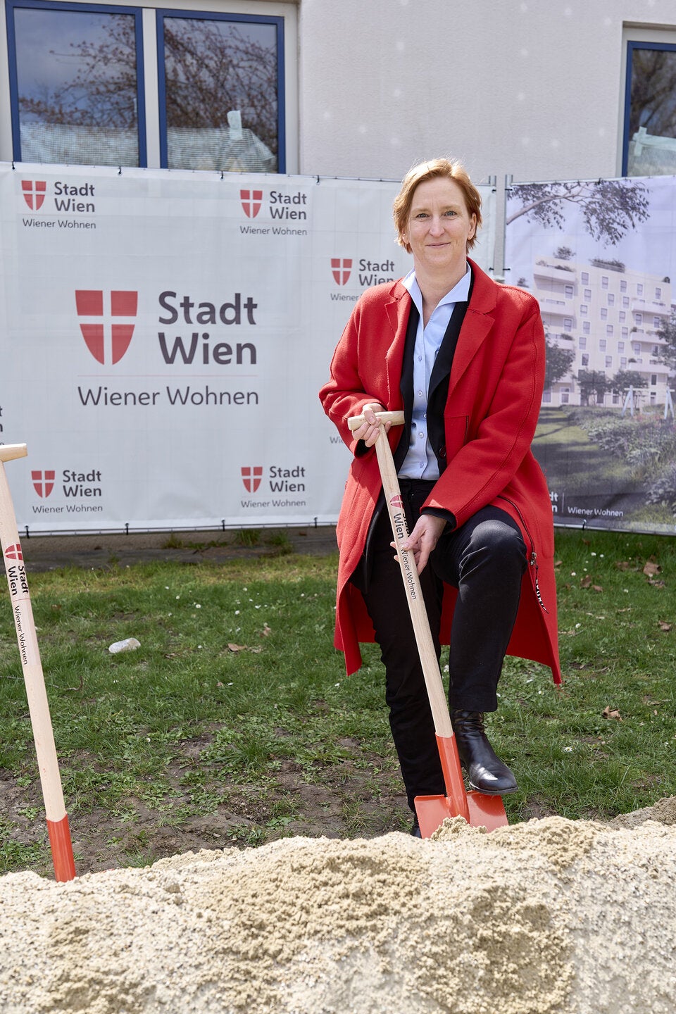 Elke Hanel-Torsch Spatenstich Gemeindebau Neu