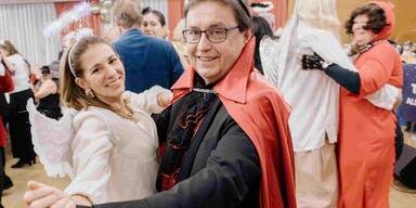 "Im Himmel ist die H&ouml;lle los!&ldquo; - Maskenball-Premiere voller Erfolg