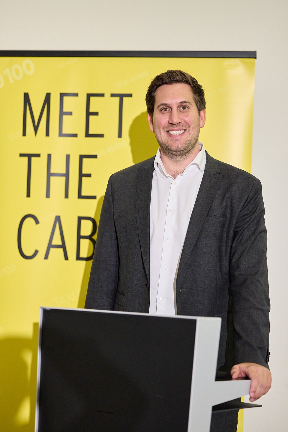 Taxi 40100 positioniert sich als Vorreiter im 