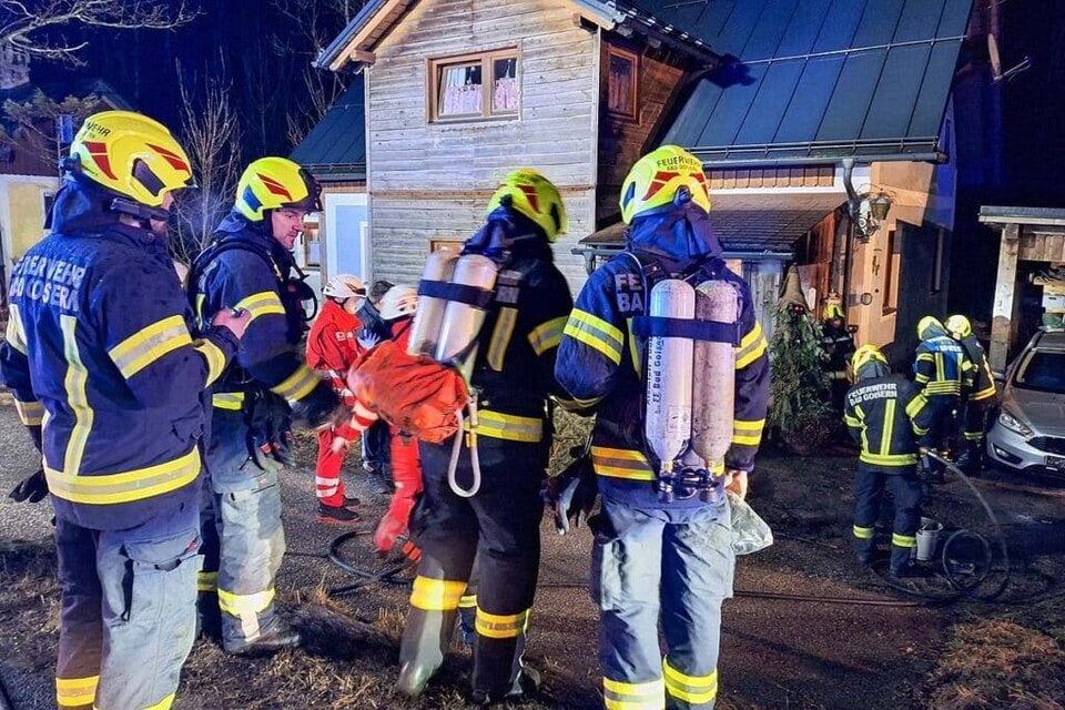 Die Einsatzkräfte bekämpften die Flammen.
