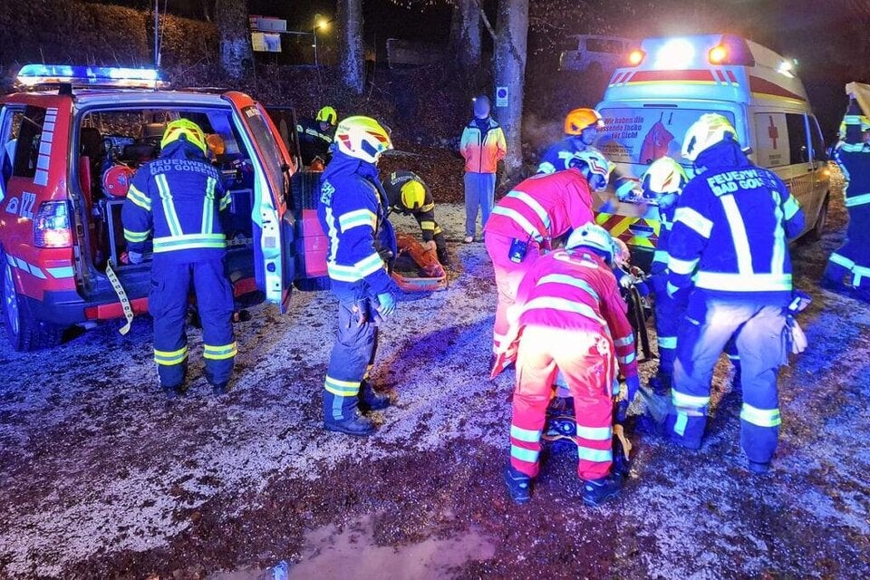 Alarmierte Feuerwehr rettete Verletzten.