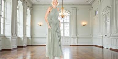 In oder out? Diese Ballkleider unter 100 Euro sorgen 2026 f&uuml;r Wow-Momente