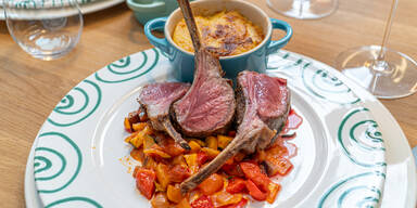 Lammkrone mit Ratatouille und Erd&auml;pfelgratin