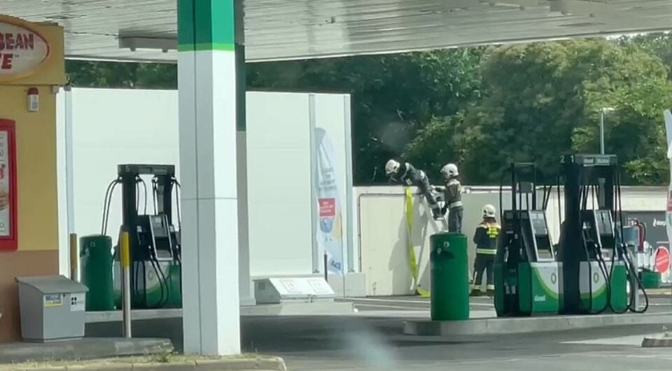 Rauchsäule über dem 11. Wiener Bezirk