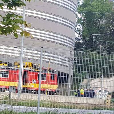 Oberleitung bei Liesing gerissen