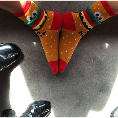 23. Weil sie bei jedem noch so anstrengenden, zermürbenden Job Zeit für Spaß und Albernheiten findet. 