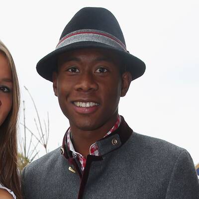 Fußball-Star David Alaba verliebt mit Freundin Katja