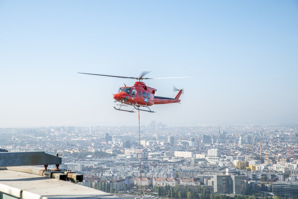 Donauturm Hbschrauber