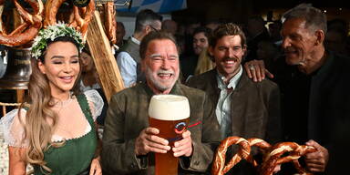 Verona Pooth, Arnold Schwarzenegger mit Sohn Christopher und Ralf M&ouml;ller