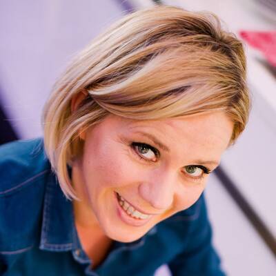 Damen: Wählen Sie Österreichs unbeliebteste TV-Stars