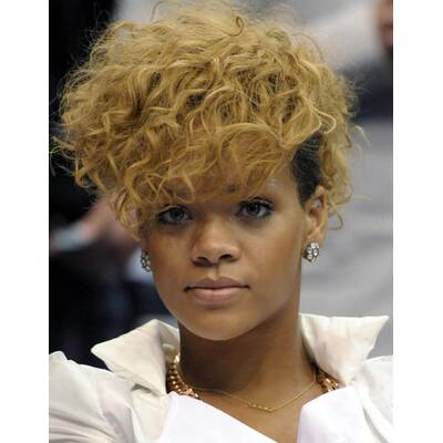 Rihannas Hairstyles