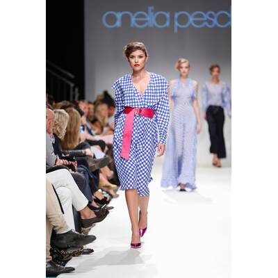 ANELIA PESCHEV - MQ Vienna Fashion Week.17.