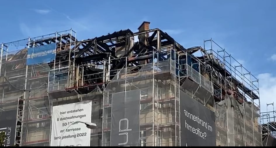 Riesen-Rauchsäule über Wien: Mega-Brand bei Marialhilfer Gürtel