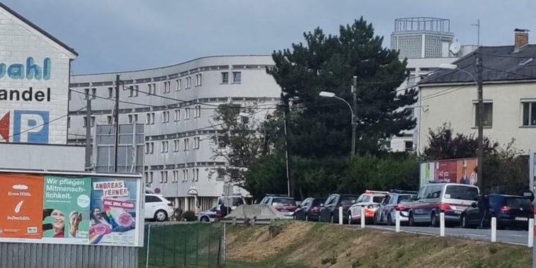 Polizei-Einsatz in Wien: Mann in Haus verschanzt