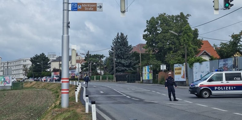 Polizei-Einsatz in Wien: Mann in Haus verschanzt