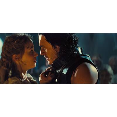 Luke Evans erzählt uns 