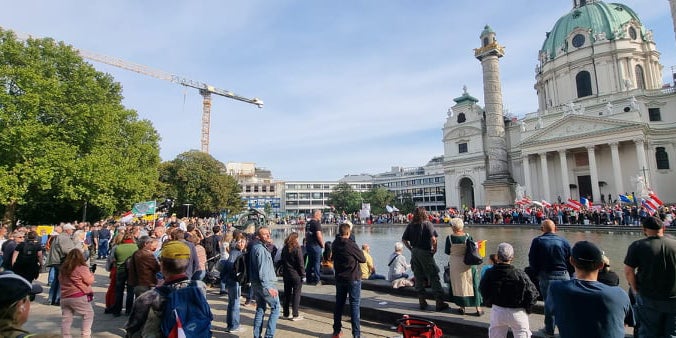 Tumulte am Rande der Corona-Demo in Wien