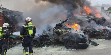 Brand auf Schrottplatz in Wien-Floridsdorf