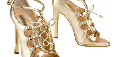 Kleider für einen Cinderella-Auftritt