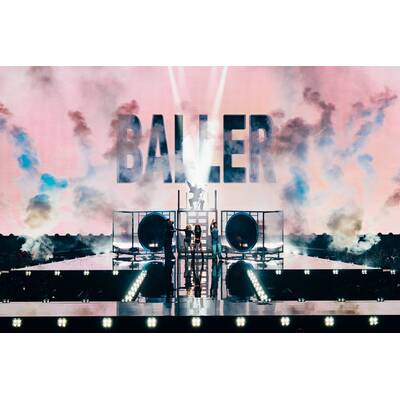 Warten aufs Voting: Nemo performt seinen neuen Song 